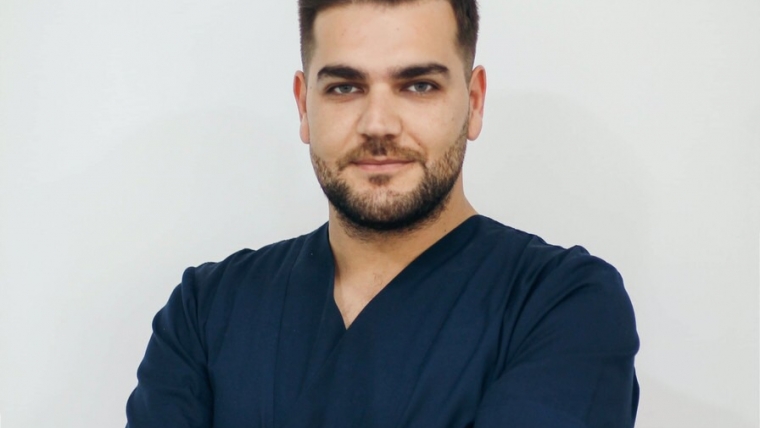 Dr Arjan Izairi